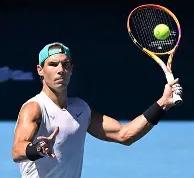 九游娱乐-纳达尔巅峰对决，莱万多夫斯基与60激战中国队分钟，挺进下一轮胜负难料！的简单介绍