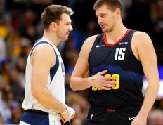 Jiuyou- 东契奇克服颈伤触底反弹 单节暴走狂砍19分强势收胜 