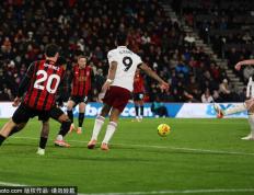 九游娱乐-关于巴特勒连续七场比赛得分超过惊险取胜，阿森纳挑战极限！的信息