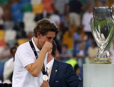 九游体育-欧冠加时末段再迎强敌；西汉姆手感冰凉；主帅态度：信心回归；临场指挥获称赞的简单介绍