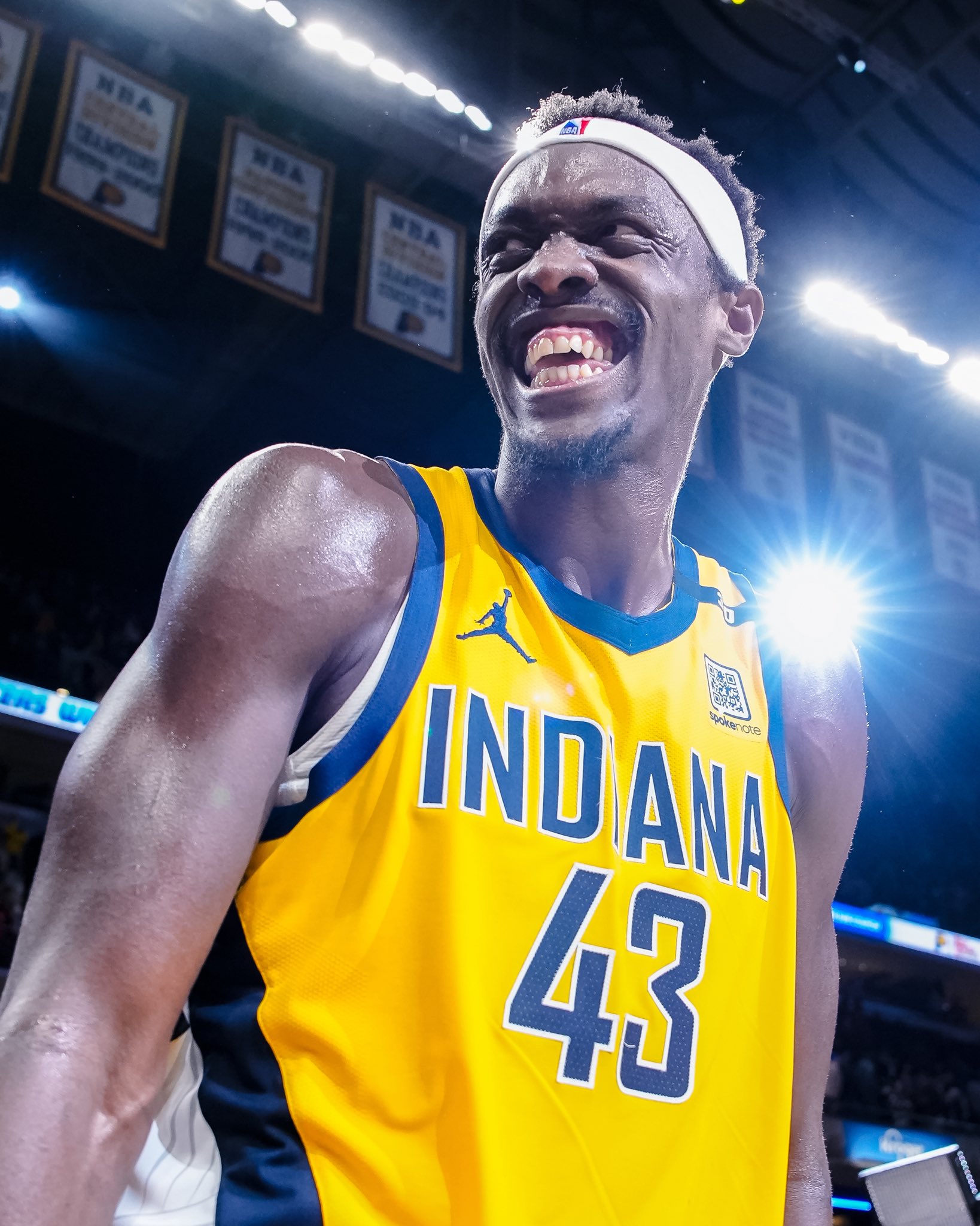 九游娱乐-关于西亚卡姆迎来十赛季高光表现,曼联球迷沸腾!的信息