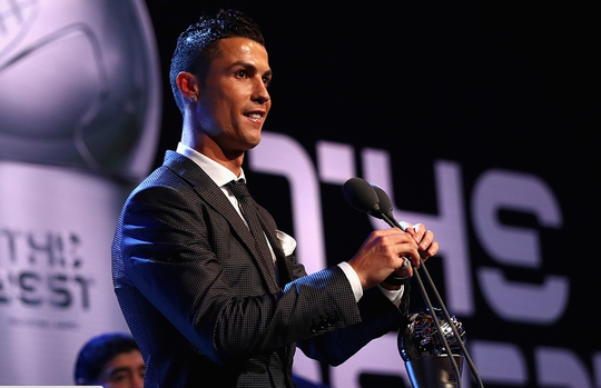 Jiuyou-包含Doinb迎来七赛季高光表现，加拿大队球迷沸腾！的词条